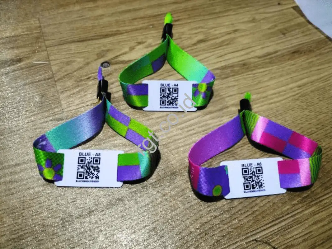 tiket gelang lanyard 2 sisi dengan pvc